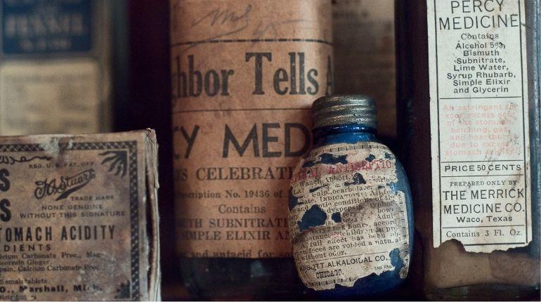 The history of pharmaceutical packaging: change and innovations